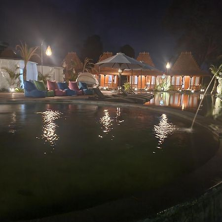 Starlake Villa & Glamping Kubupenlokan Dış mekan fotoğraf